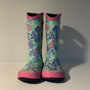 Girls Bogs Rain Boots size 11